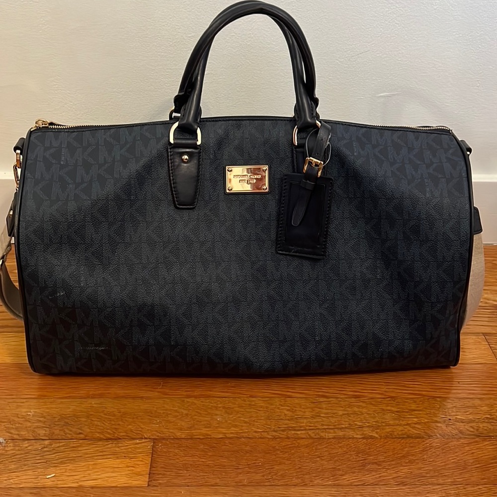 Michael by Michael kors weekender